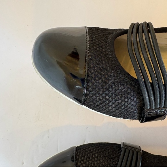 Anne Klein Sport black slip-on flat shoes size 7.5 M - Picture 8 of 11